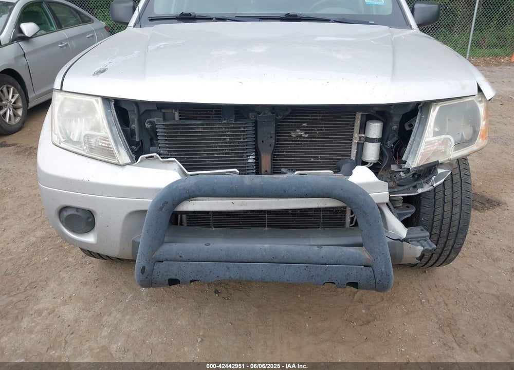 2015 NISSAN FRONTIER VIN: 1N6AD0EV1FN700437
