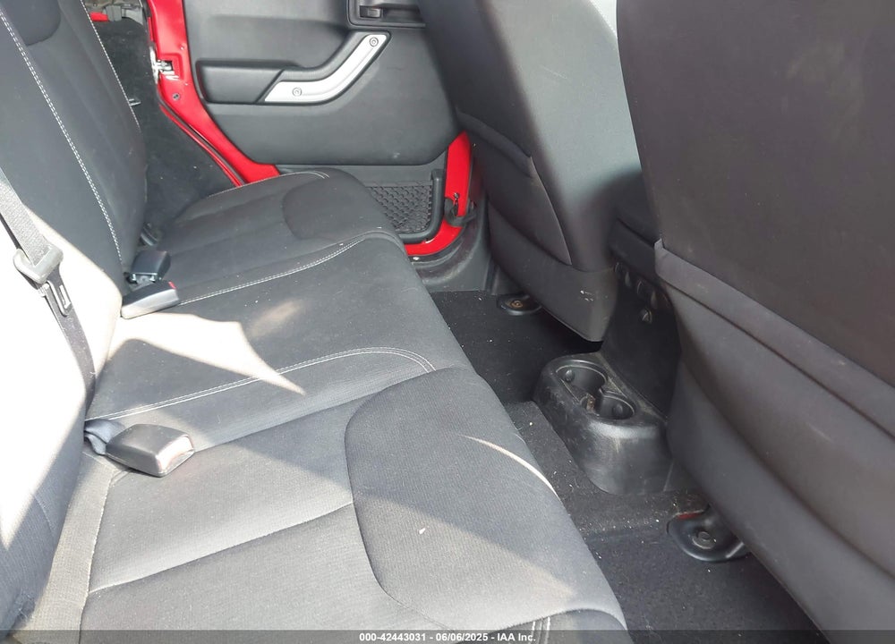 2015 JEEP WRANGLER UNLIMITED VIN: 1C4BJWEG7FL710194