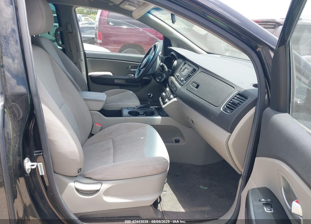 2015 KIA SEDONA VIN: KNDMA5C13F6025335