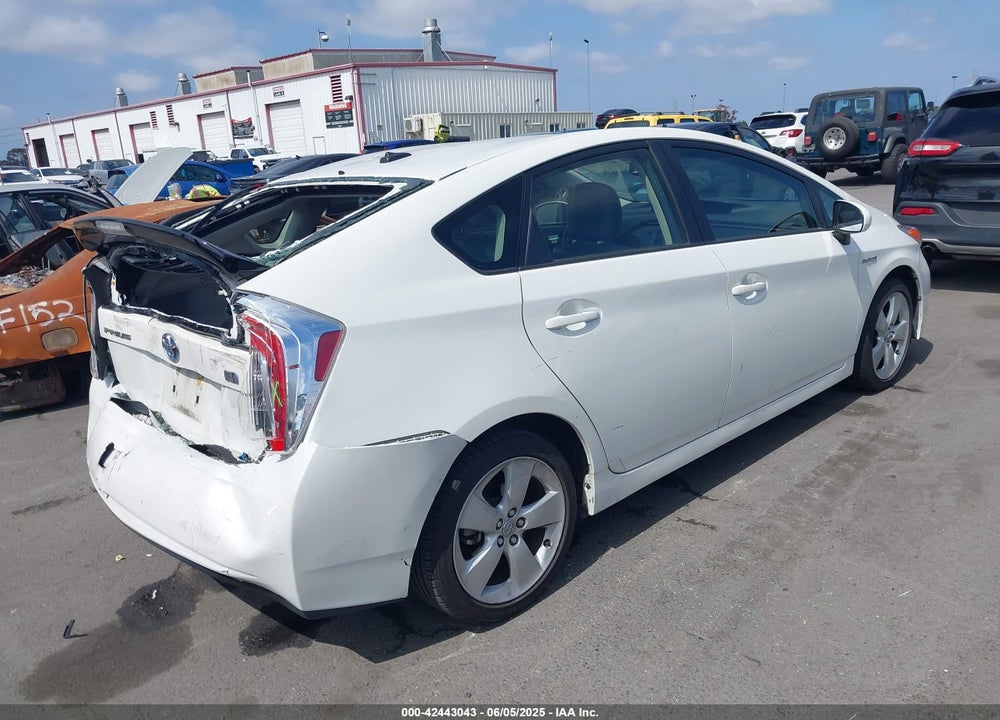 2015 TOYOTA PRIUS FIVE VIN: JTDKN3DU7F1922602