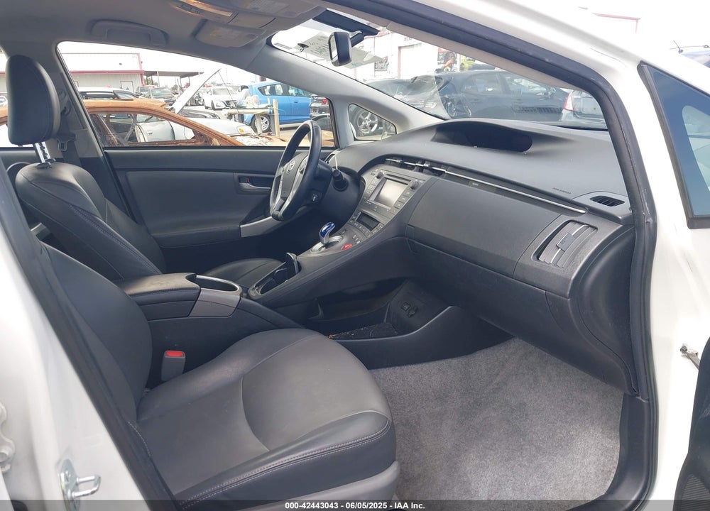 2015 TOYOTA PRIUS FIVE VIN: JTDKN3DU7F1922602