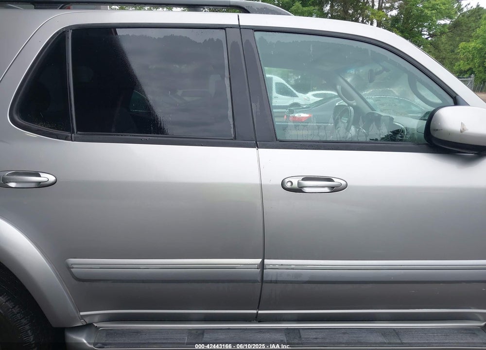 2005 TOYOTA SEQUOIA LIMITED V8 VIN: 5TDBT48A75S256810