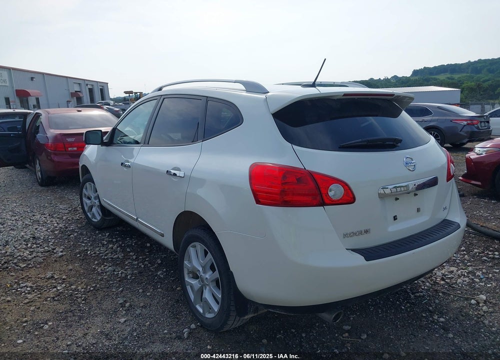 2013 NISSAN ROGUE SV W/SL PKG VIN: JN8AS5MT6DW519786