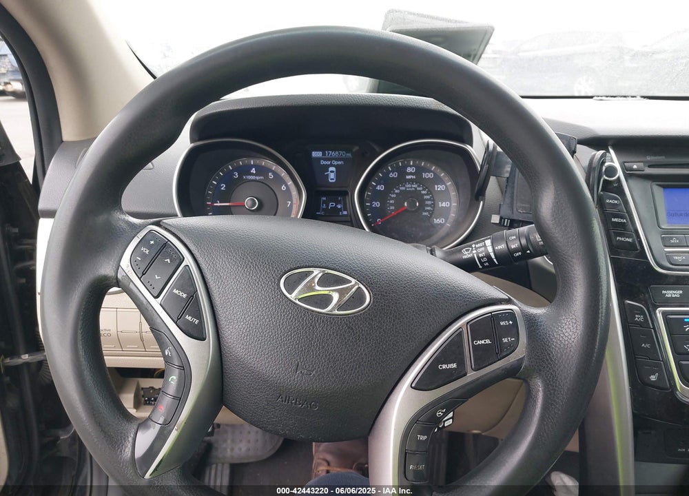 2013 HYUNDAI ELANTRA GT VIN: KMHD35LE9DU052749