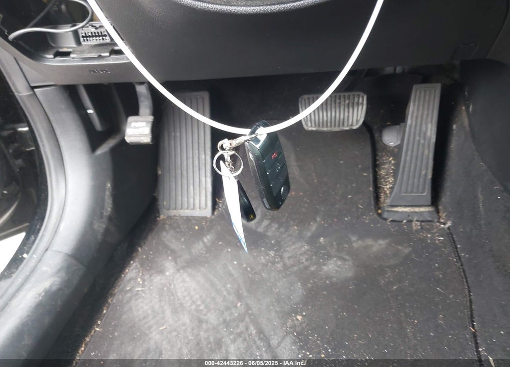 2019 KIA OPTIMA VIN: 5XXGT4L30KG302263