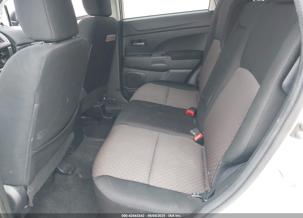 2017 MITSUBISHI OUTLANDER SPORT VIN: JA4AP3AU6HZ035470