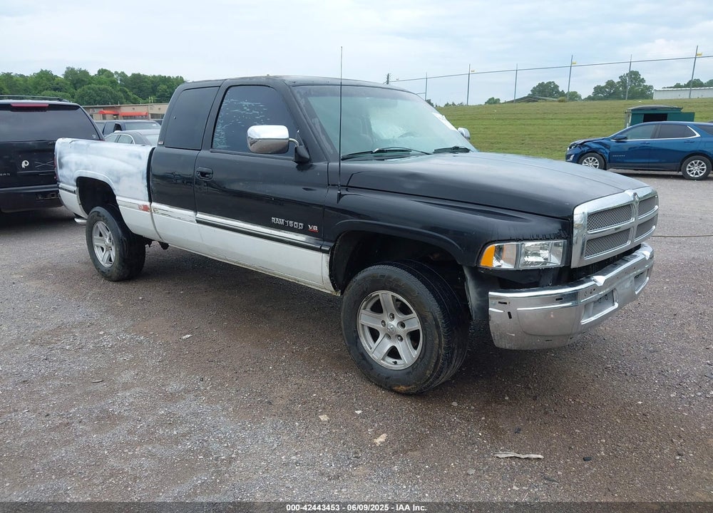 1996 DODGE RAM 1500 VIN: 3B7HC13Y6TG180182