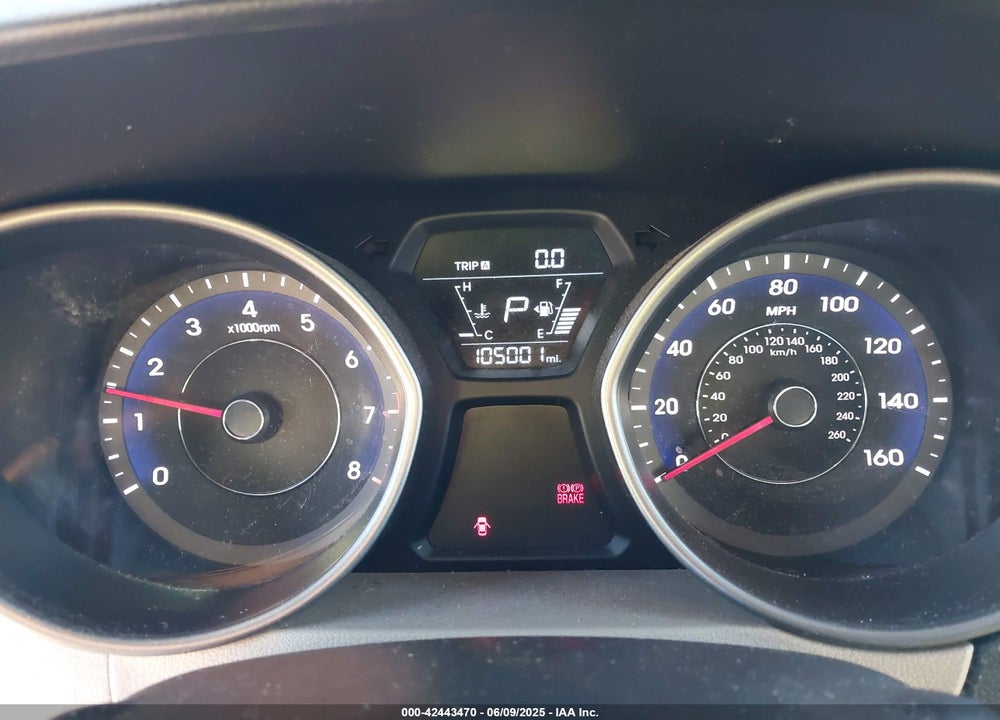 2014 HYUNDAI ELANTRA VIN: 5NPDH4AE4EH526573