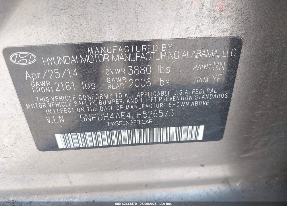 2014 HYUNDAI ELANTRA VIN: 5NPDH4AE4EH526573