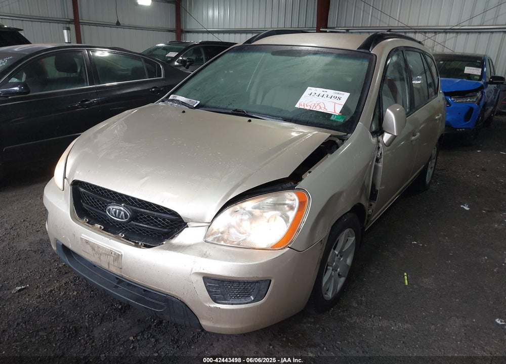 2008 KIA RONDO VIN: KNAFG526587142140