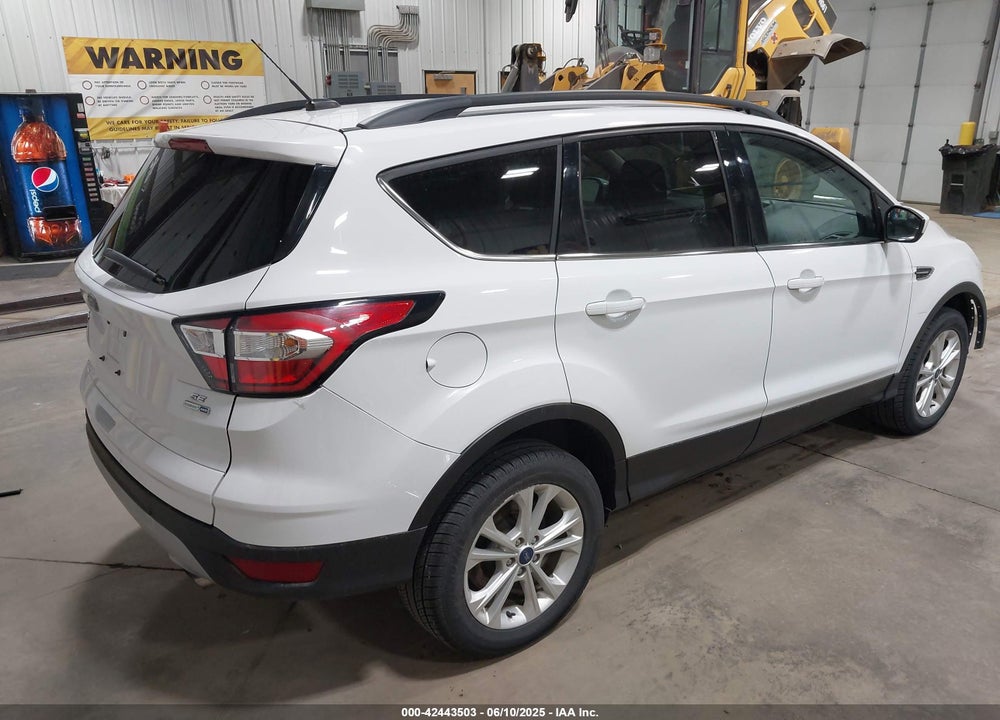 2018 FORD ESCAPE VIN: 1FMCU9GD2JUA47227
