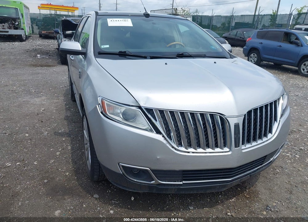2011 LINCOLN MKX VIN: 2LMDJ8JK4BBJ28255