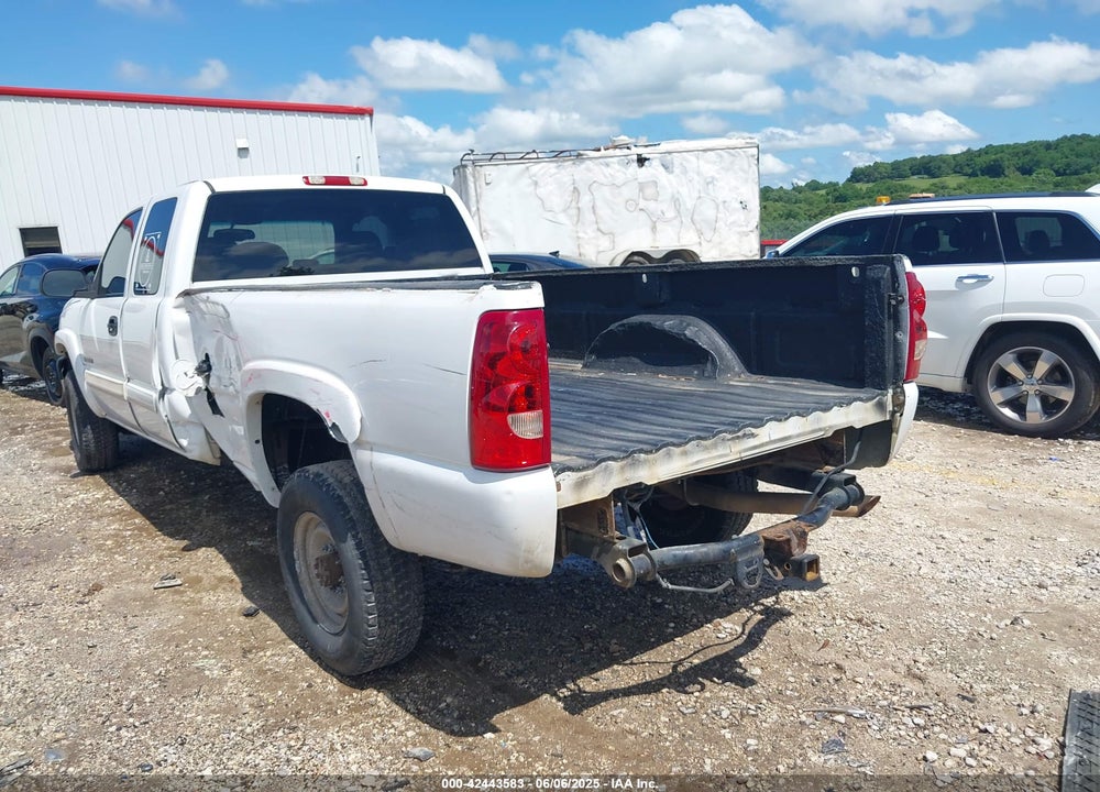2007 CHEVROLET SILVERADO 2500HD CLASSIC LT1 VIN: 1GCHC29U77E123383