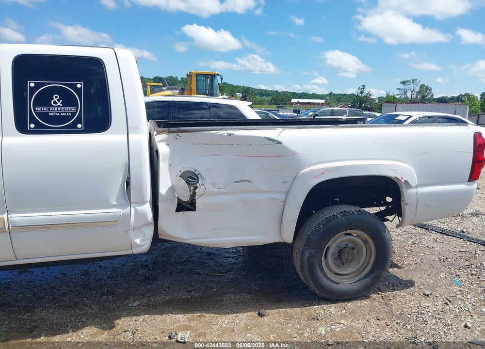 2007 CHEVROLET SILVERADO 2500HD CLASSIC LT1 VIN: 1GCHC29U77E123383