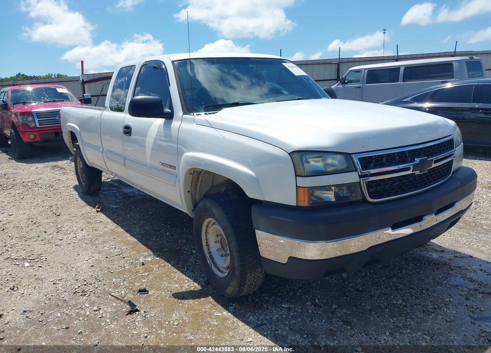 2007 CHEVROLET SILVERADO 2500HD CLASSIC LT1 VIN: 1GCHC29U77E123383