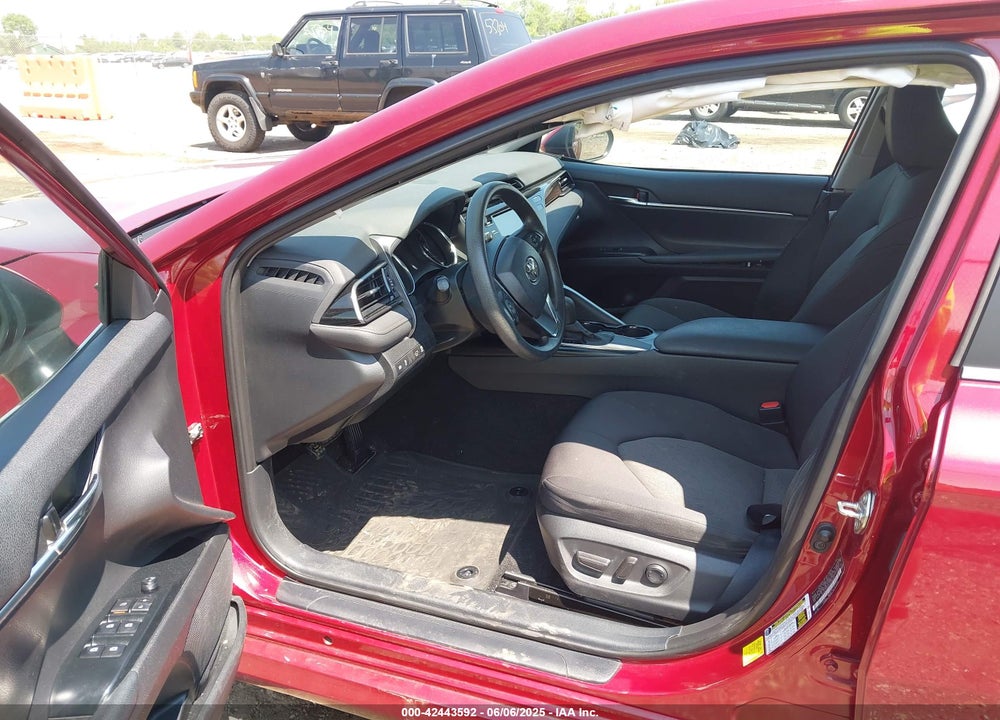 2020 TOYOTA CAMRY LE VIN: 4T1L11AK2LU500976