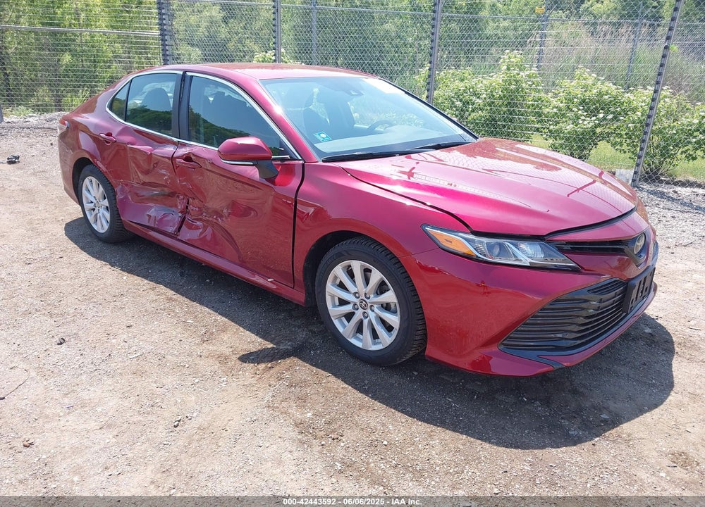 2020 TOYOTA CAMRY LE VIN: 4T1L11AK2LU500976