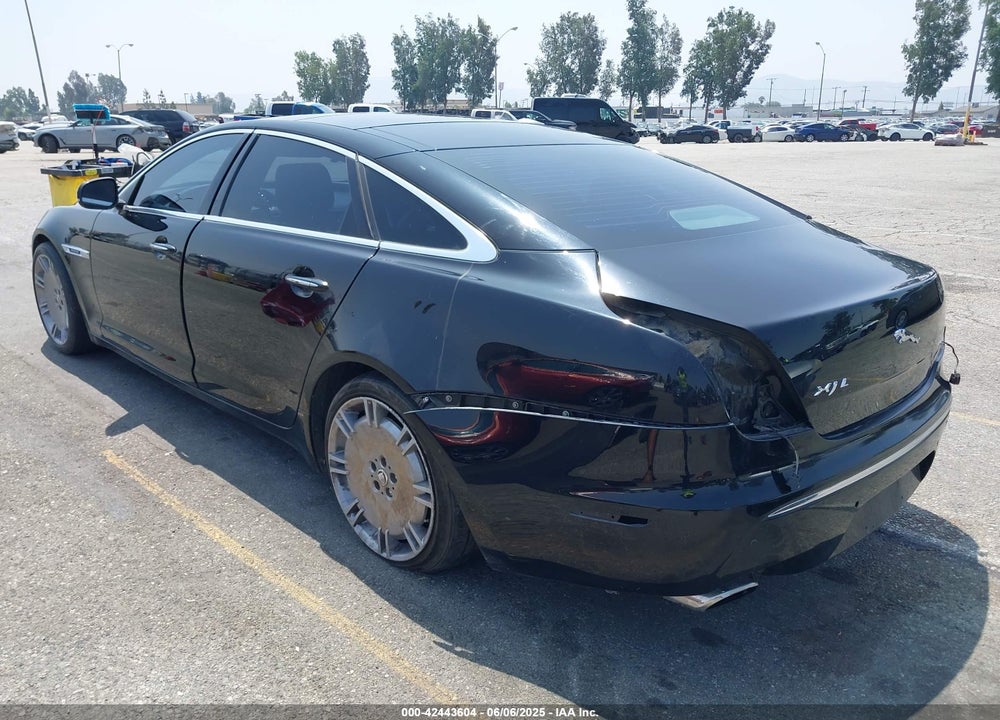 2012 JAGUAR XJ VIN: SAJWA2GE9CMV29109