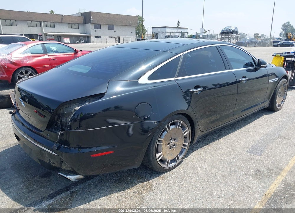 2012 JAGUAR XJ VIN: SAJWA2GE9CMV29109