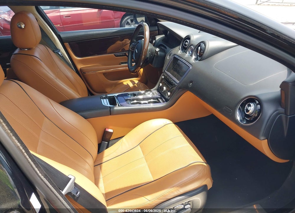 2012 JAGUAR XJ VIN: SAJWA2GE9CMV29109