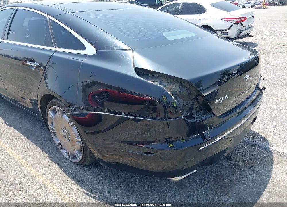 2012 JAGUAR XJ VIN: SAJWA2GE9CMV29109