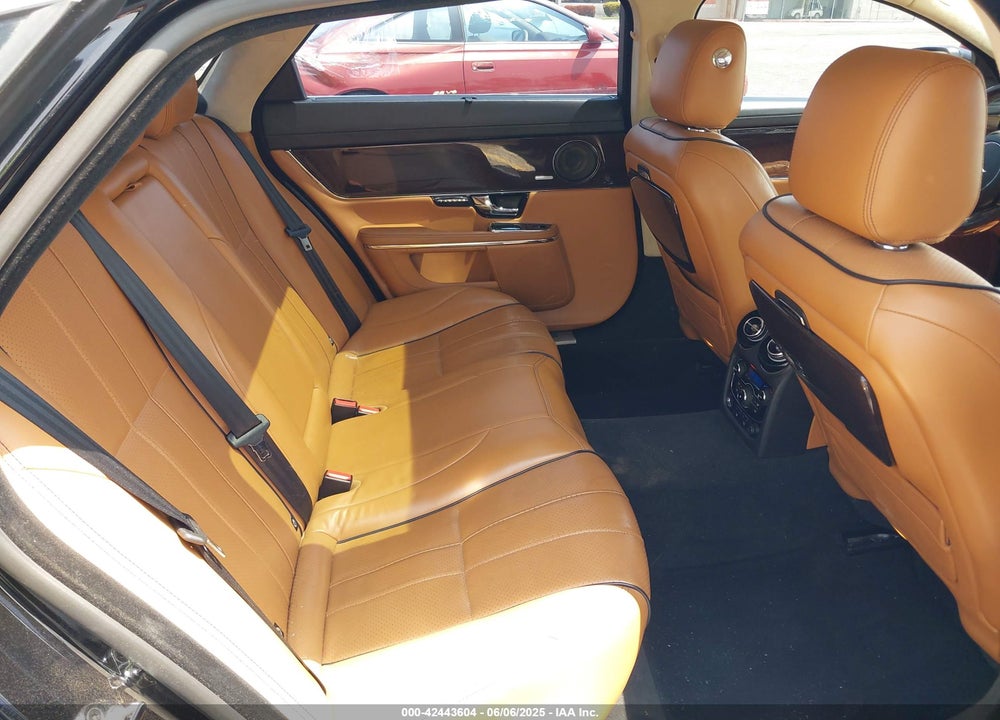 2012 JAGUAR XJ VIN: SAJWA2GE9CMV29109