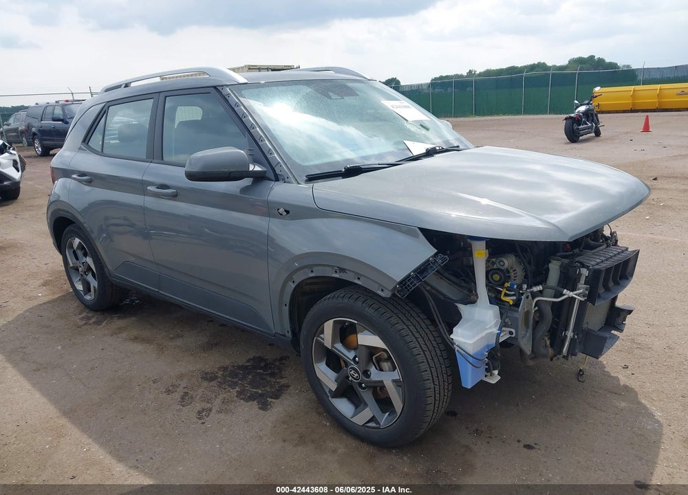 2022 HYUNDAI VENUE VIN: KMHRC8A39NU135401