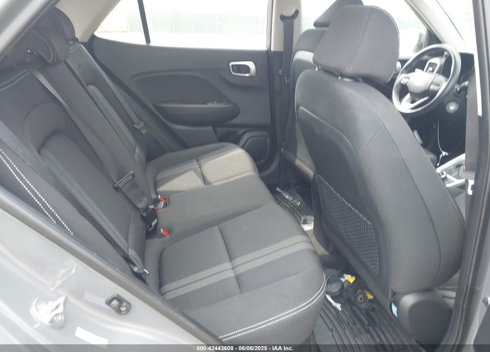2022 HYUNDAI VENUE VIN: KMHRC8A39NU135401
