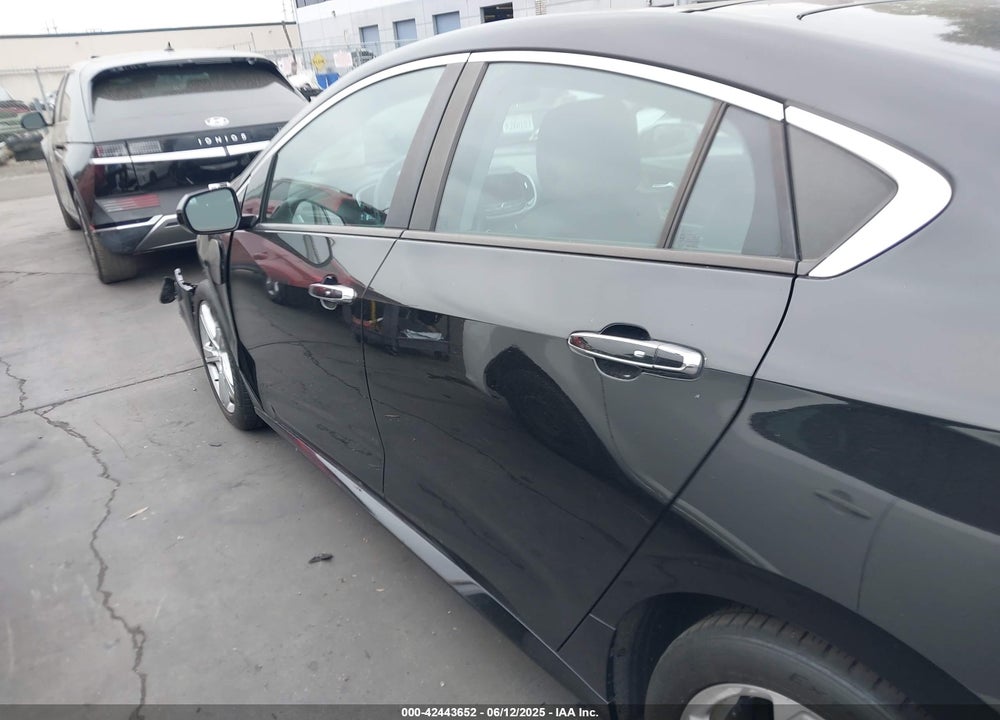2018 CHEVROLET VOLT LT VIN: 1G1RC6S54JU126777