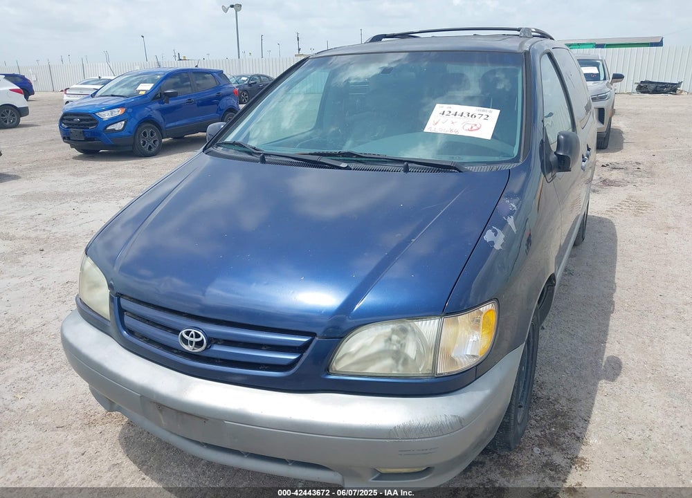 2001 TOYOTA SIENNA XLE VIN: 4T3ZF13C21U378030