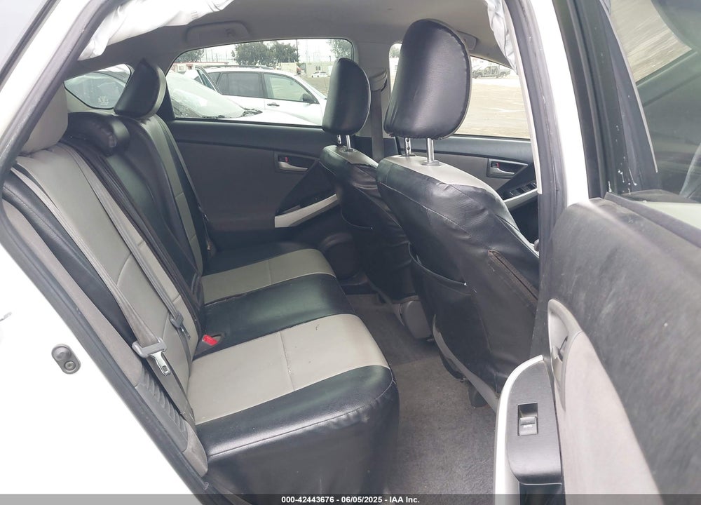 2013 TOYOTA PRIUS VIN: JTDKN3DU8D5554582