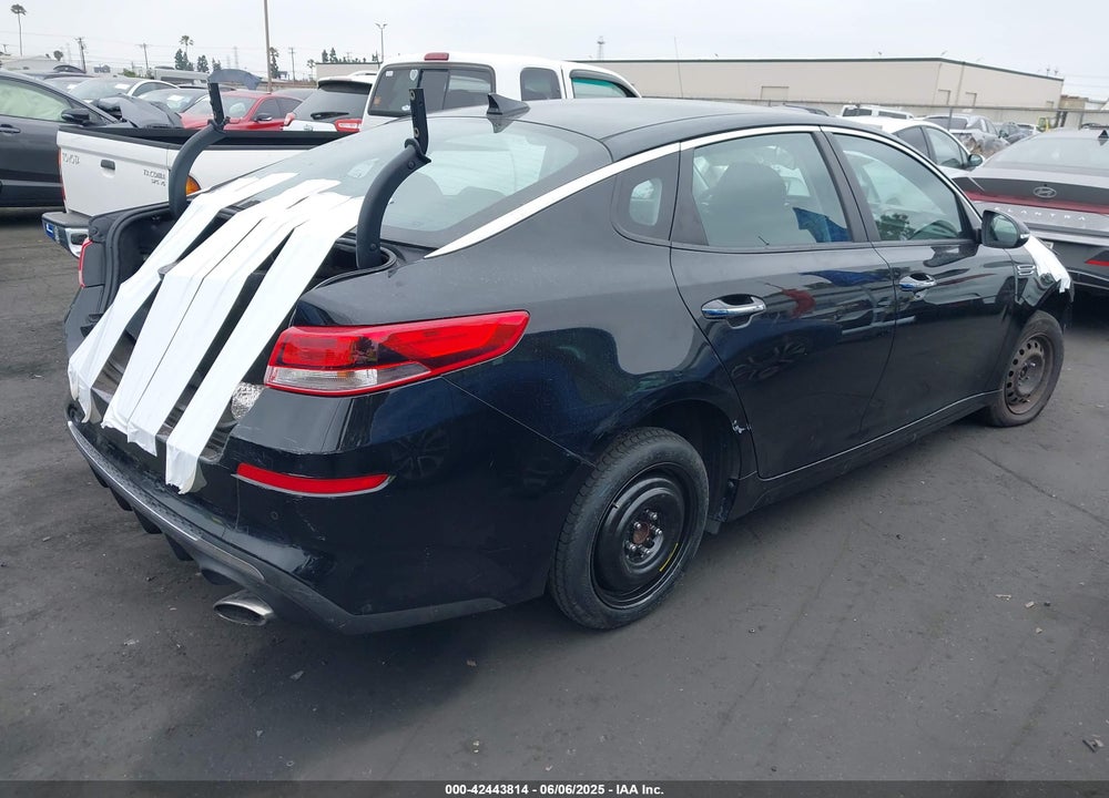 2020 KIA OPTIMA VIN: 5XXGT4L39LG408048