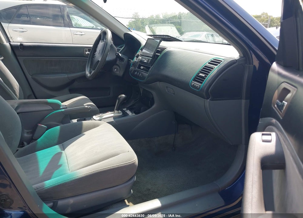 2005 HONDA CIVIC LX VIN: 2HGES16515H610468
