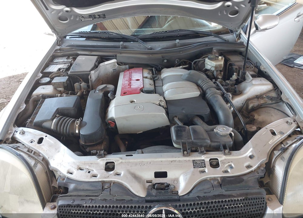 2002 MERCEDES-BENZ SLK 230 KOMPRESSOR VIN: WDBKK49FX2F251009