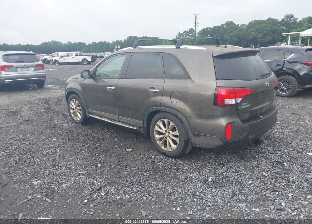 2015 KIA SORENTO VIN: 5XYKU4A75FG585533