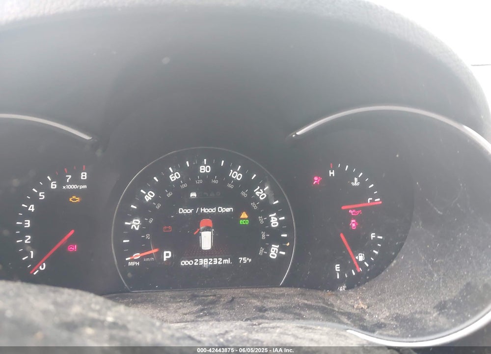 2015 KIA SORENTO VIN: 5XYKU4A75FG585533