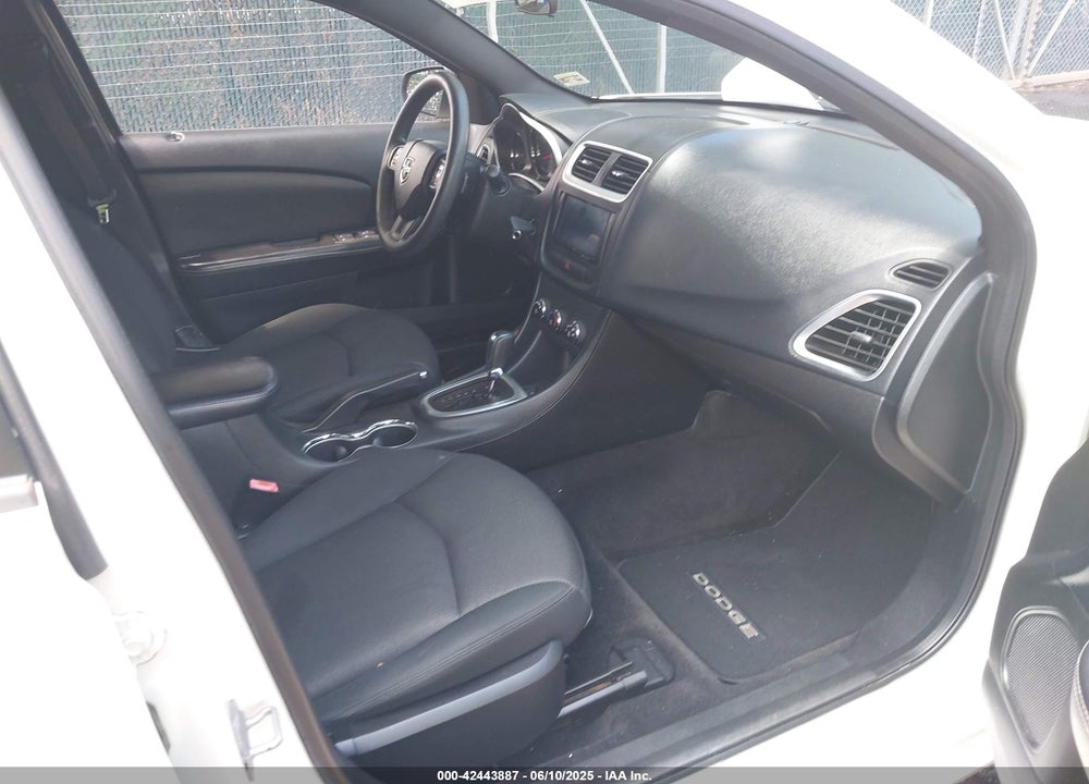 2011 DODGE AVENGER EXPRESS VIN: 1B3BD4FB8BN514828