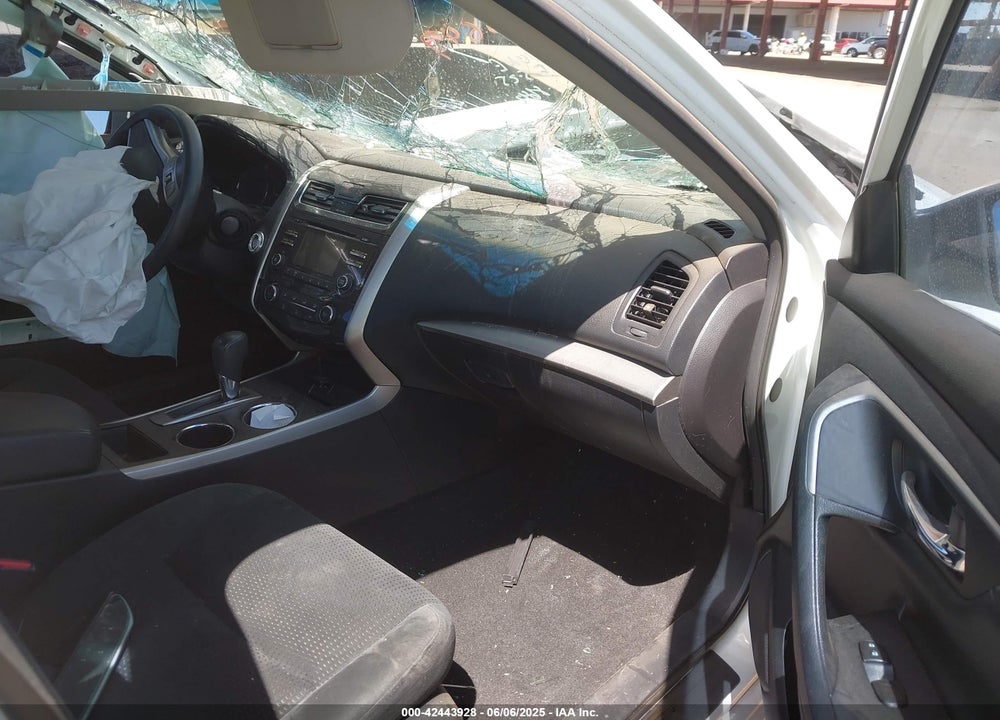 2015 NISSAN ALTIMA VIN: 1N4AL3AP4FC440647
