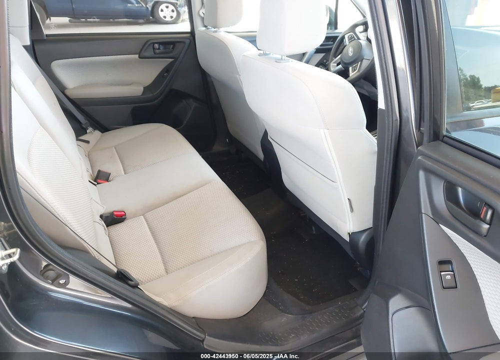 2018 SUBARU FORESTER VIN: JF2SJAGC0JH578082