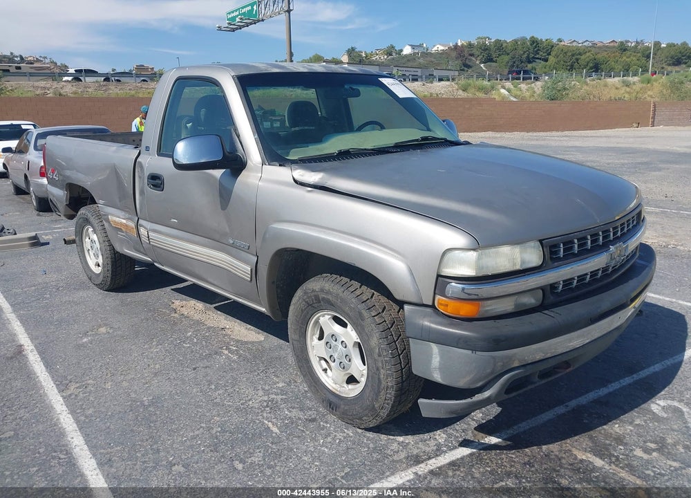 2000 CHEVROLET SILVERADO 1500 LS VIN: 1GCEK14W8YZ370561