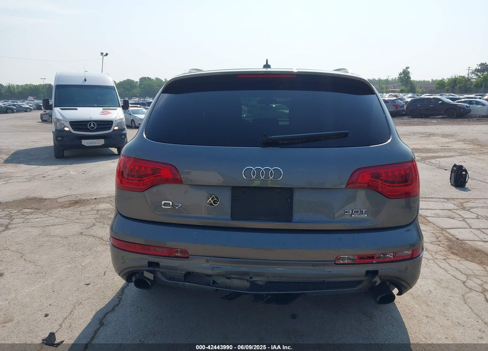 2014 AUDI Q7 VIN: WA1DGAFE2ED015034