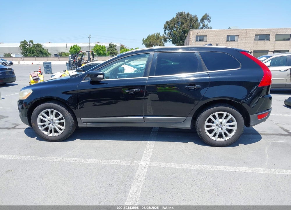 2010 VOLVO XC60 VIN: YV4992DZ4A2029943