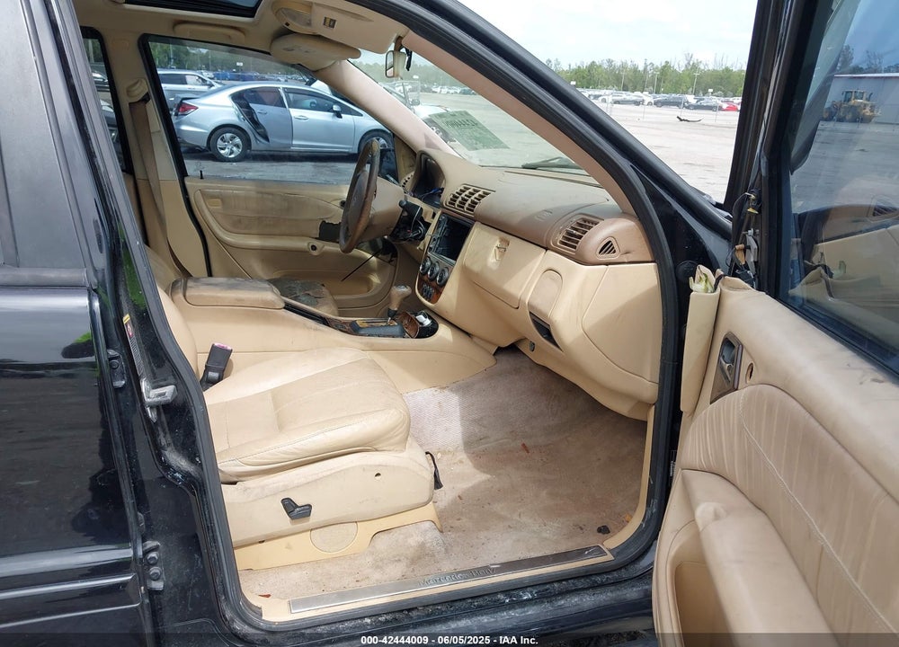 2004 MERCEDES-BENZ ML 350 4MATIC VIN: 4JGAB57E84A503851