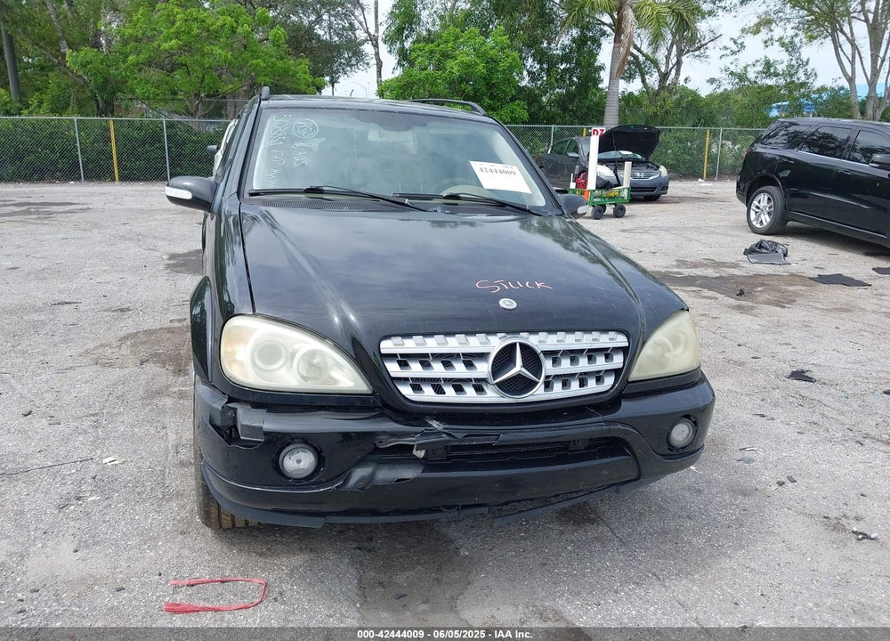 2004 MERCEDES-BENZ ML 350 4MATIC VIN: 4JGAB57E84A503851