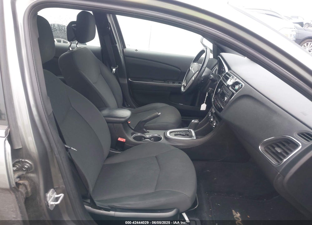 2012 CHRYSLER 200 VIN: 1C3CCBBB0CN131942