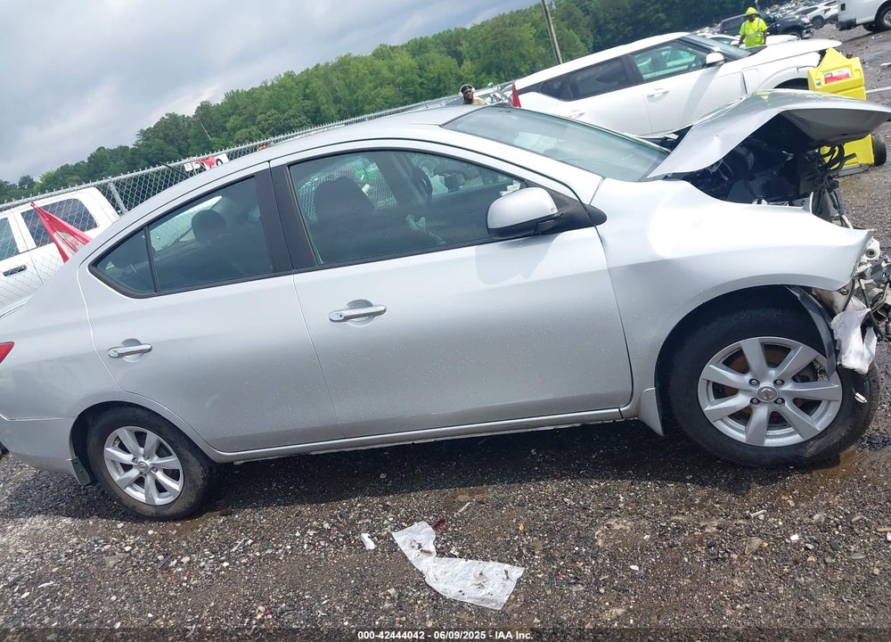 2013 NISSAN VERSA 1.6 SL VIN: 3N1CN7APXDL856646