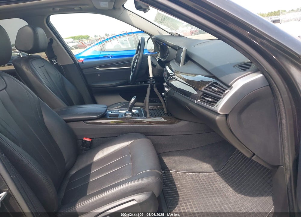 2015 BMW X5 VIN: 5UXKR0C57F0K72039