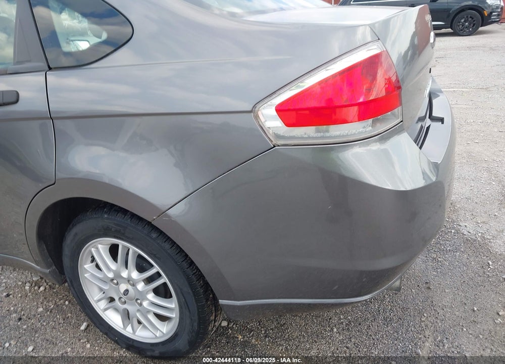 2009 FORD FOCUS VIN: 1FAHP35NX9W175022