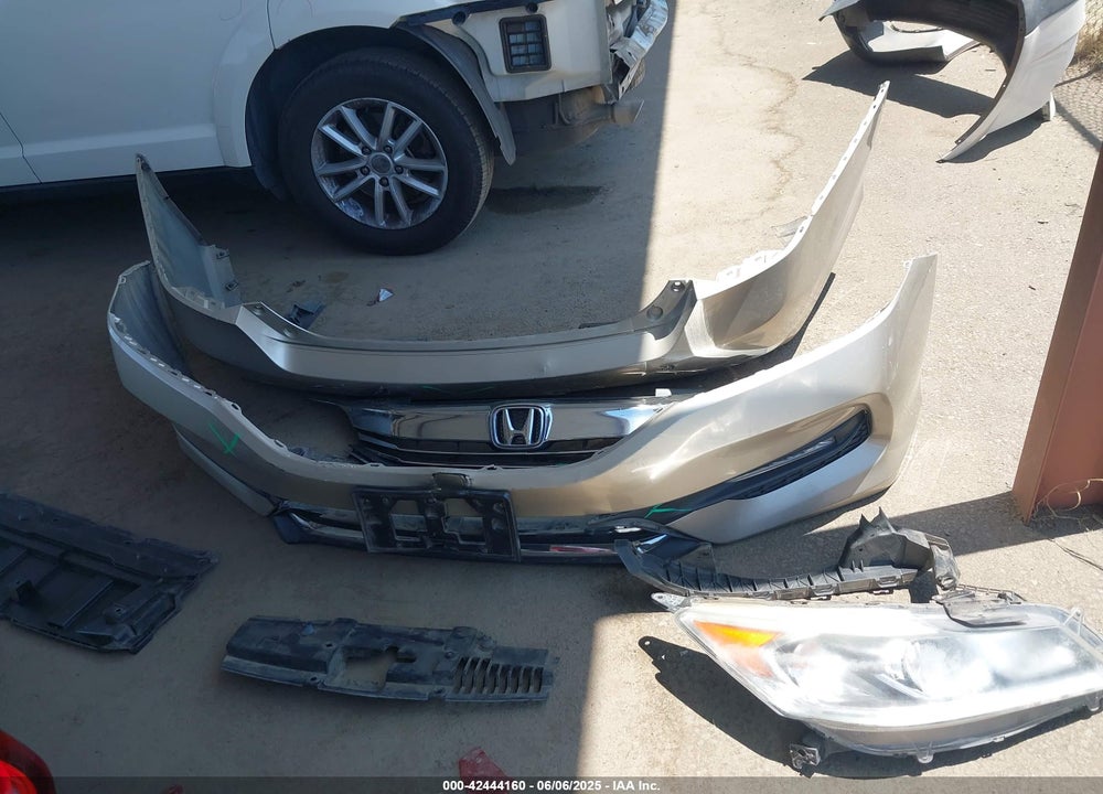 2017 HONDA ACCORD VIN: 1HGCR3F85HA022102