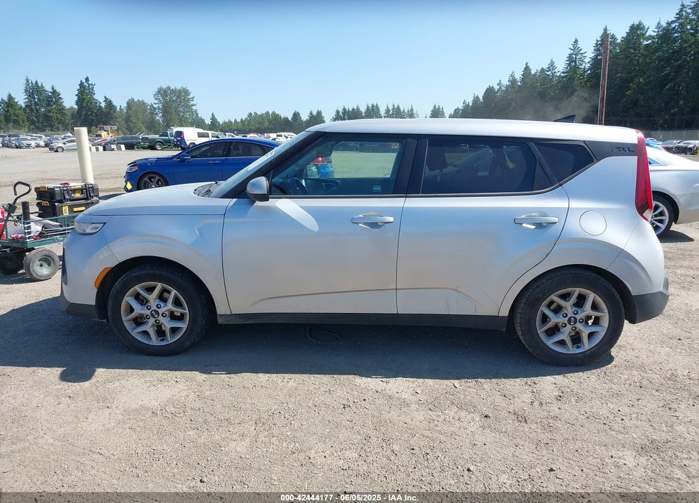 2020 KIA SOUL VIN: KNDJ23AU2L7101070